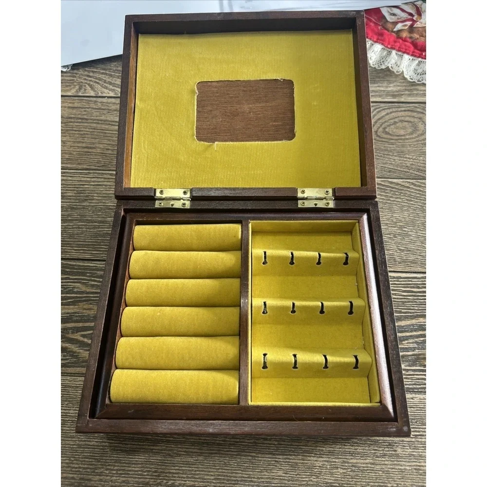Vintage Wooden  Jewelry Box Wood w/Tapestry top Yellow Felt Lining‎ Taiwan